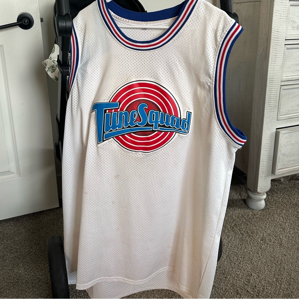 Men’s looney tunes (bugs bunny)White Basketball Jersey